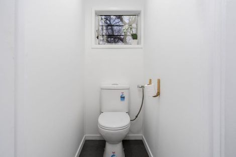 Photo of property in 7/108 West Coast Road, Glen Eden, Auckland, 0602