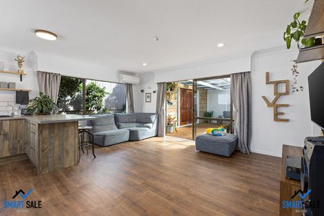 Photo of property in 2/26 Forest Hill Road, Henderson, Auckland, 0612