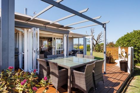 Photo of property in 33 Victoria Street, Foxton, 4814
