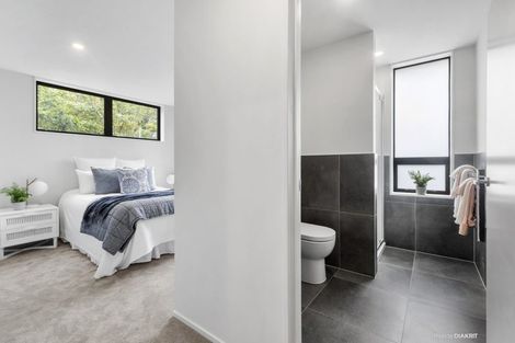 Photo of property in 10/6u Bushland Grove, Paparangi, Wellington, 6037