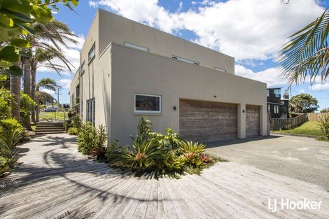 Photo of property in 4 Wilson Road, Waihi Beach, 3611