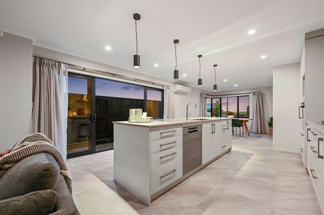 Photo of property in 37 Musselwhite Terrace, Chartwell, Hamilton, 3210