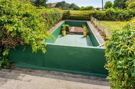 Photo of property in 332 Kuku East Road, Kuku, Manakau, 5570