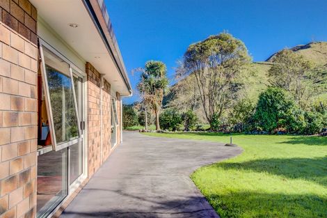 Photo of property in 16 Parker Road, Huntly, 3771