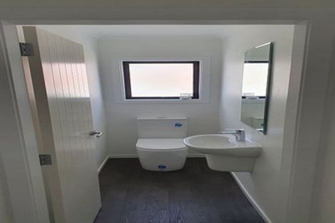 Photo of property in 11 Havana Rise, Grenada Village, Wellington, 6037