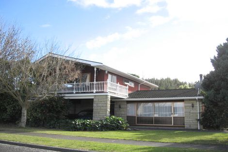 Photo of property in 6 D'arcy Place, Taradale, Napier, 4112