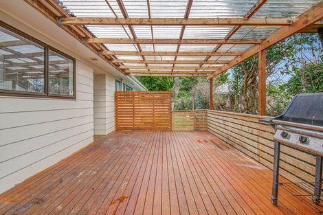 Photo of property in 19 Benita Place, Sunnyvale, Auckland, 0612