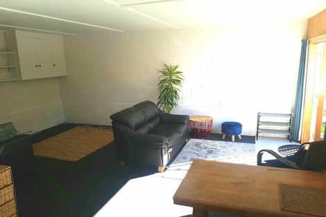 Photo of property in 5 Miramar North Road, Miramar, Wellington, 6022