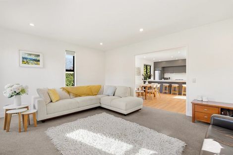 Photo of property in 2 Bridesdale Drive, Lake Hayes, Queenstown, 9304