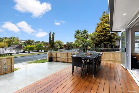 Photo of property in 30 Awaruku Road, Torbay, Auckland, 0630