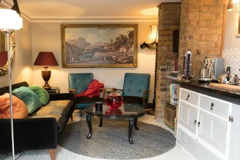 Photo of property in 1 Robertson Street, Russell, 0202