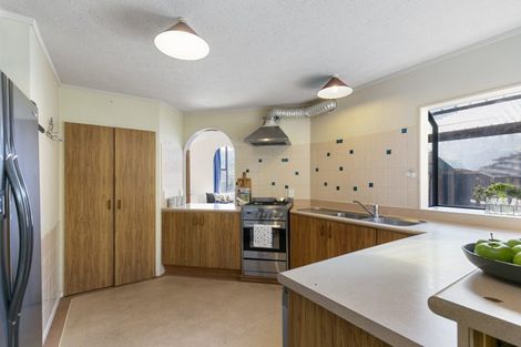 Photo of property in 69 Woodhouse Avenue, Karori, Wellington, 6012