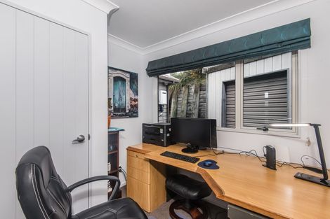Photo of property in 11 Gennaker Lane, Whitby, Porirua, 5024