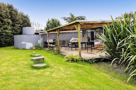 Photo of property in 2 Wood Street, Kakaramea, Patea, 4598