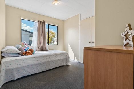 Photo of property in 1/10 Barcroft Place, Clendon Park, Auckland, 2103