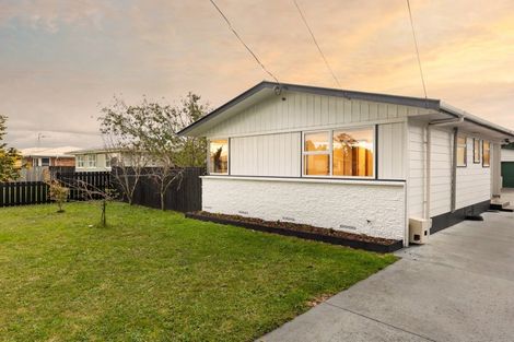 Photo of property in 40 Northolt Road, Fairview Downs, Hamilton, 3214