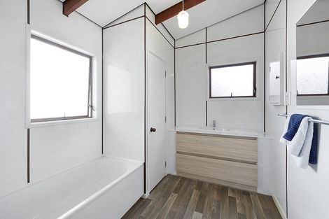 Photo of property in 20/1 Rimu Street, Strandon, New Plymouth, 4312