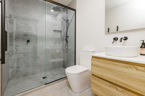 Photo of property in 12 Village Way, Ardmore, Papakura, 2582