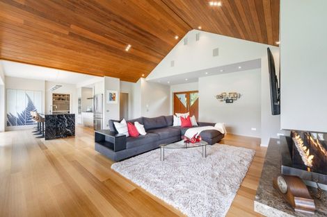 Photo of property in 17 Pearson Road, Whitford, 2571