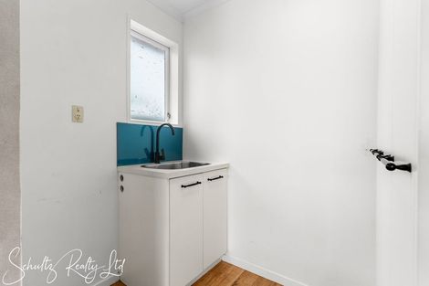 Photo of property in 9 Whaka Street, Maungaturoto, 0520