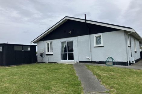 Photo of property in 160 Cornfoot Street, Castlecliff, Whanganui, 4501