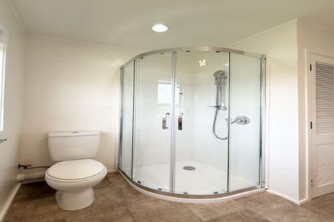 Photo of property in 204 Don Buck Road, Massey, Auckland, 0614