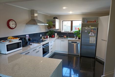 Photo of property in 10 O'connor Drive, Pukekohe, 2120