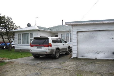 Photo of property in 6 Hunt Street, Wainuiomata, Lower Hutt, 5014