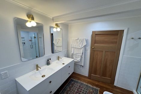 Photo of property in 111 Nevay Road, Miramar, Wellington, 6022