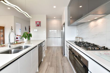 Photo of property in 19 Maka Terrace, Orewa, 0931