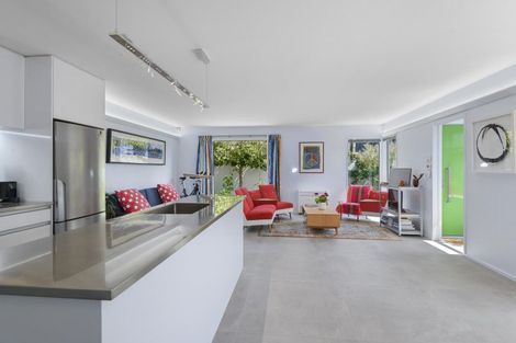 Photo of property in 64 Hewitts Road, Merivale, Christchurch, 8014