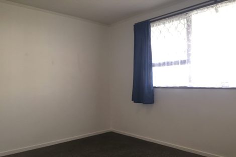 Photo of property in 52 Butterworth Drive, Glendene, Auckland, 0602