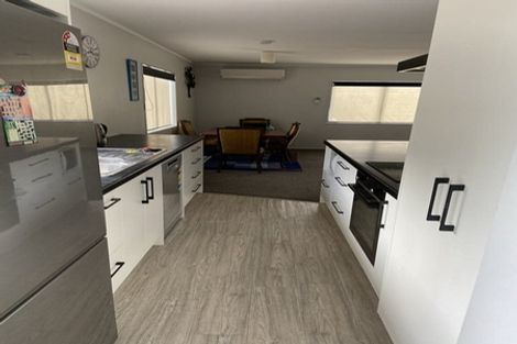 Photo of property in 43b Langstone Street, Welcome Bay, Tauranga, 3112