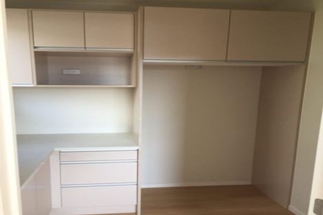 Photo of property in 5a Murray Road, Te Atatu Peninsula, Auckland, 0610