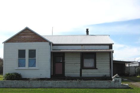 Photo of property in 86 Hinau Street, Castlecliff, Whanganui, 4501