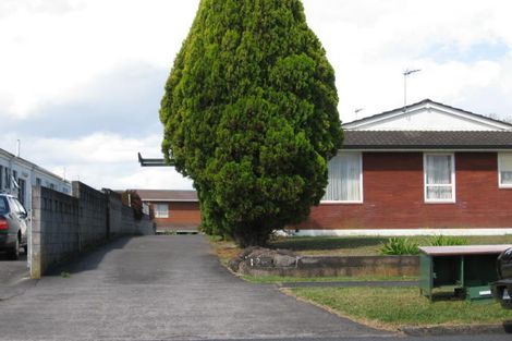 Photo of property in 2/126 Astley Avenue, New Lynn, Auckland, 0600