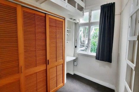 Photo of property in 1/21a Talavera Terrace, Kelburn, Wellington, 6012