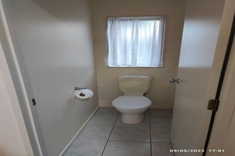 Photo of property in 25j Youngs Road, Papakura, 2110