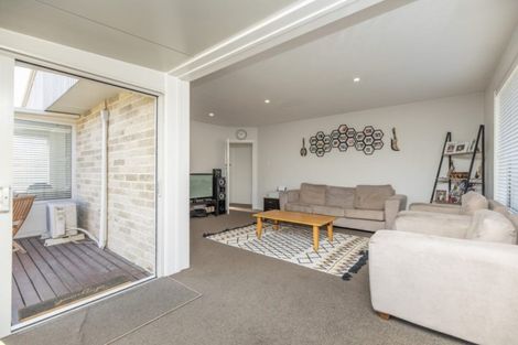 Photo of property in 1/34 Edward Avenue, Edgeware, Christchurch, 8013