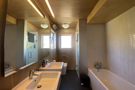 Photo of property in 9 Strathmore Avenue, Strathmore Park, Wellington, 6022