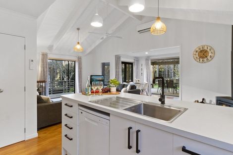 Photo of property in 52r Panorama Drive, Welcome Bay, Tauranga, 3175