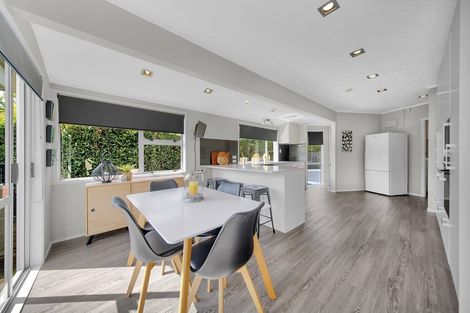 Photo of property in 23 Marvon Downs Avenue, Pakuranga Heights, Auckland, 2010