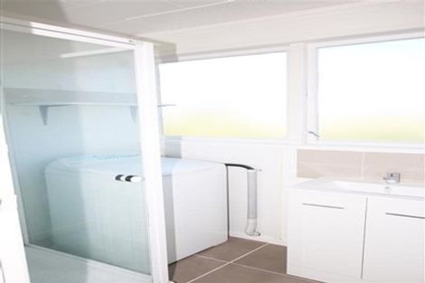 Photo of property in 1/34 Glendale Road, Glen Eden, Auckland, 0602