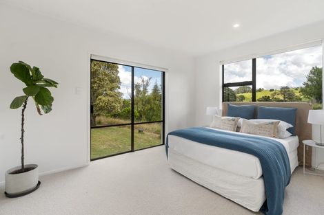 Photo of property in 2 Ward Road, Matakana, Warkworth, 0985