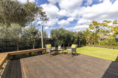 Photo of property in 11 Waimea Street, Westown, New Plymouth, 4310