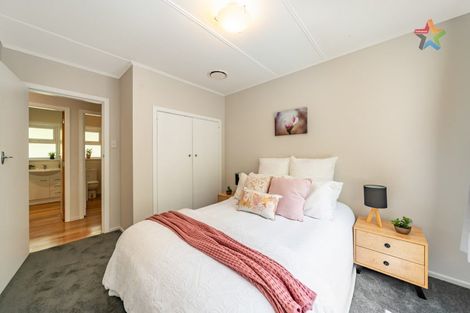 Photo of property in 23 Holmes Grove, Naenae, Lower Hutt, 5011