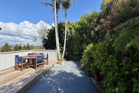 Photo of property in 52 Balmain Road, Chatswood, Auckland, 0626