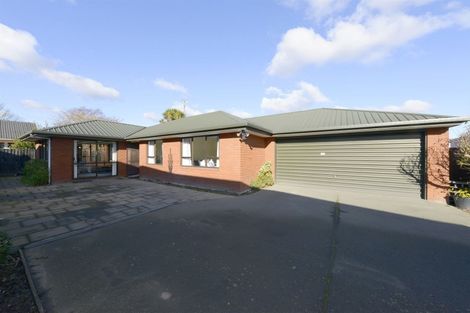 Photo of property in 182 Avonhead Road, Avonhead, Christchurch, 8042