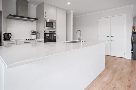 Photo of property in 5 Awa Avenue, Helensville, 0800