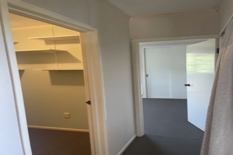 Photo of property in 19 Ellesmere Crescent, Pakuranga Heights, Auckland, 2010